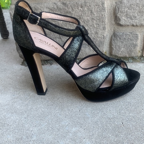 Cavallini Made In Italy Iridescent Leather Platform Peep-Toe T-Strap High Heels - Picture 3 of 14